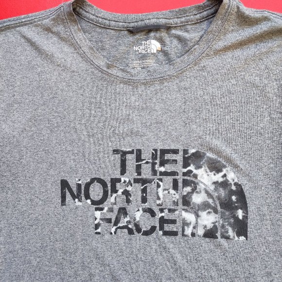 The North Face T-shirt active wear men's size S - Picture 2 of 5